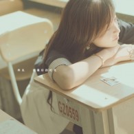 word表格有一大段空白拉不上去,文字不见了怎么办